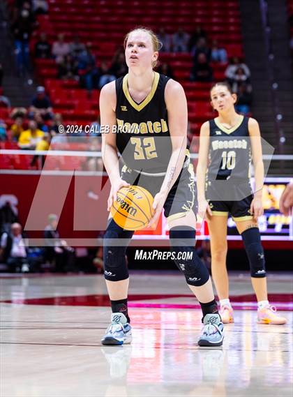 Thumbnail 2 in Bountiful vs. Wasatch (UHSAA 5A Final) photogallery.