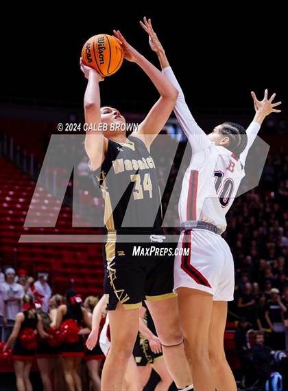 Thumbnail 1 in Bountiful vs. Wasatch (UHSAA 5A Final) photogallery.