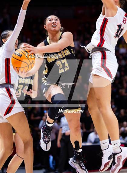 Thumbnail 2 in Bountiful vs. Wasatch (UHSAA 5A Final) photogallery.