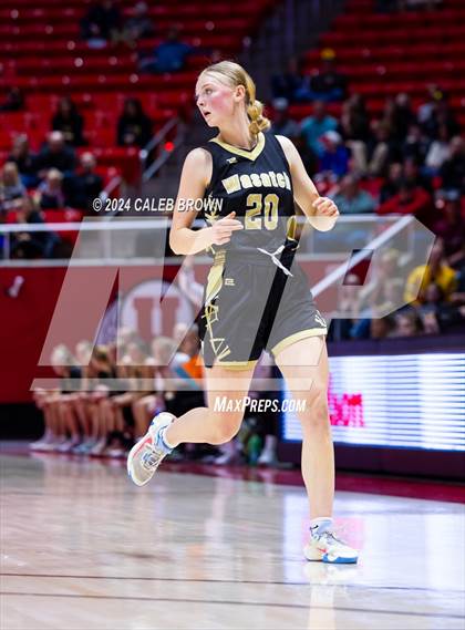Thumbnail 3 in Bountiful vs. Wasatch (UHSAA 5A Final) photogallery.