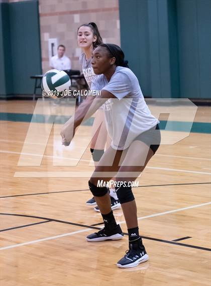 Thumbnail 2 in O'Connor @ Reagan [Ronald] (Scrimmage) photogallery.