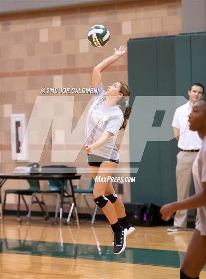 Thumbnail 2 in O'Connor @ Reagan [Ronald] (Scrimmage) photogallery.