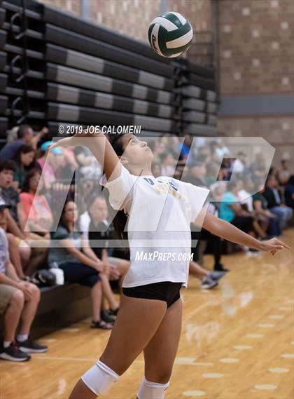 Thumbnail 3 in O'Connor @ Reagan [Ronald] (Scrimmage) photogallery.