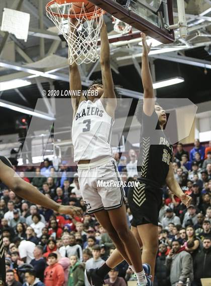 Thumbnail 2 in Sierra Canyon vs. Paul VI (Spalding Hoophall Classic) photogallery.
