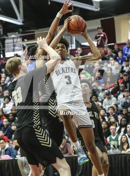Thumbnail 2 in Sierra Canyon vs. Paul VI (Spalding Hoophall Classic) photogallery.