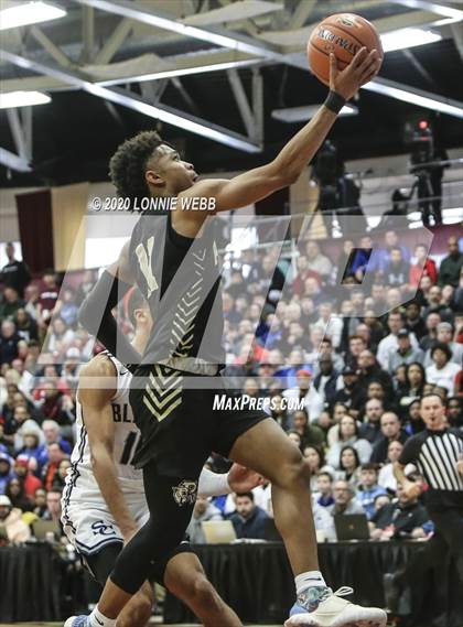 Thumbnail 1 in Sierra Canyon vs. Paul VI (Spalding Hoophall Classic) photogallery.
