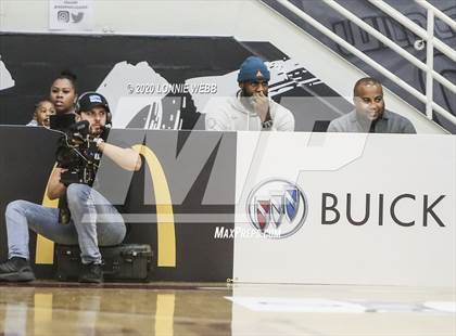 Thumbnail 1 in Sierra Canyon vs. Paul VI (Spalding Hoophall Classic) photogallery.