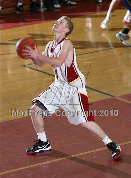 Thumbnail 3 in La Jolla Country Day @ Torrey Pines (MaxPreps Holiday Classic) photogallery.