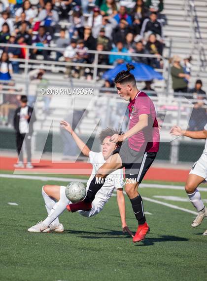 Thumbnail 3 in Arlington vs Cabrillo (CIF SS D2 Final) photogallery.