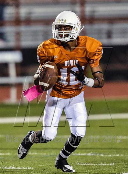 Thumbnail 2 in Paschal @ Bowie photogallery.