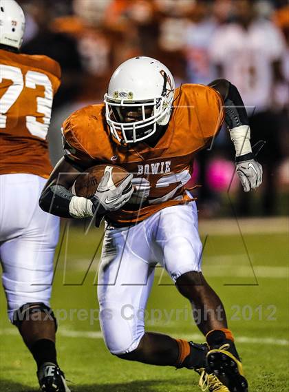 Thumbnail 3 in Paschal @ Bowie photogallery.