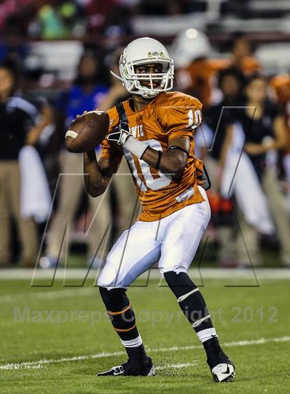 Thumbnail 1 in Paschal @ Bowie photogallery.