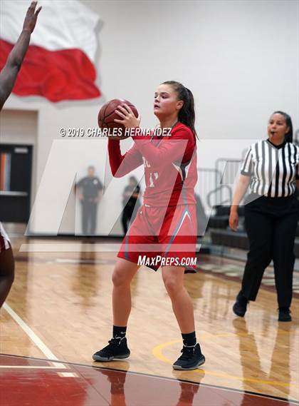 Thumbnail 3 in Crosby vs. Cypress Woods (McDonald's Texas Invitational) photogallery.
