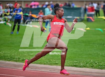 Thumbnail 3 in UIL 6A Track & Field District Prelims (400M) photogallery.