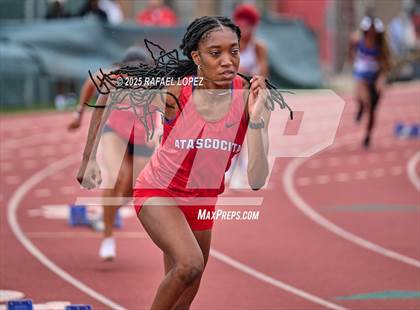 Thumbnail 2 in UIL 6A Track & Field District Prelims (400M) photogallery.