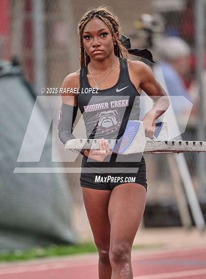 Thumbnail 2 in UIL 6A Track & Field District Prelims (400M) photogallery.