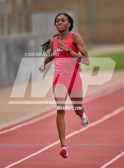 Thumbnail 3 in UIL 6A Track & Field District Prelims (400M) photogallery.