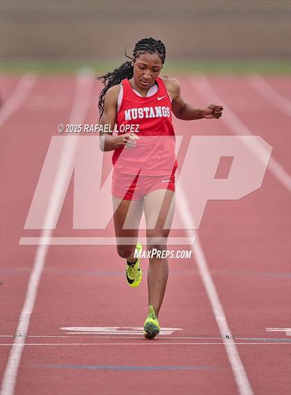 Thumbnail 3 in UIL 6A Track & Field District Prelims (400M) photogallery.