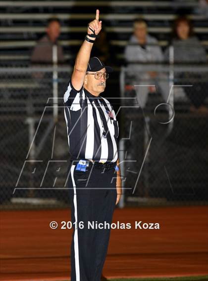 Thumbnail 1 in Brethren Christian vs. Capistrano Valley Christian photogallery.