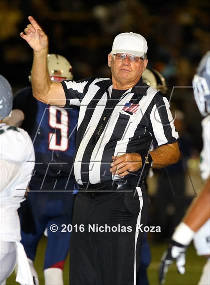 Thumbnail 3 in Brethren Christian vs. Capistrano Valley Christian photogallery.