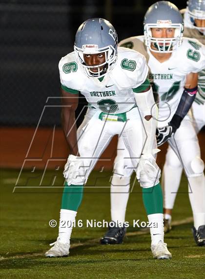 Thumbnail 2 in Brethren Christian vs. Capistrano Valley Christian photogallery.