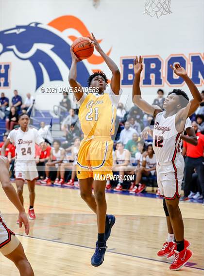 Thumbnail 3 in Nimitz vs. Fort Bend Austin (FBISD Invitational) photogallery.