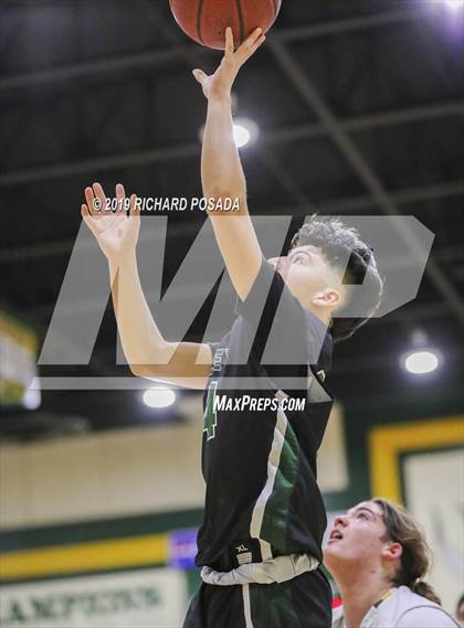 Thumbnail 1 in JV: Reedley @ Kingsburg photogallery.