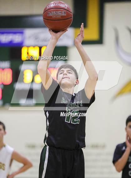 Thumbnail 2 in JV: Reedley @ Kingsburg photogallery.