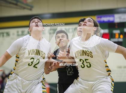 Thumbnail 1 in JV: Reedley @ Kingsburg photogallery.