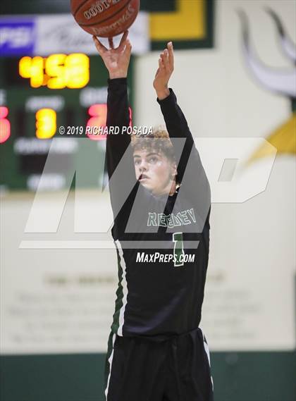 Thumbnail 2 in JV: Reedley @ Kingsburg photogallery.