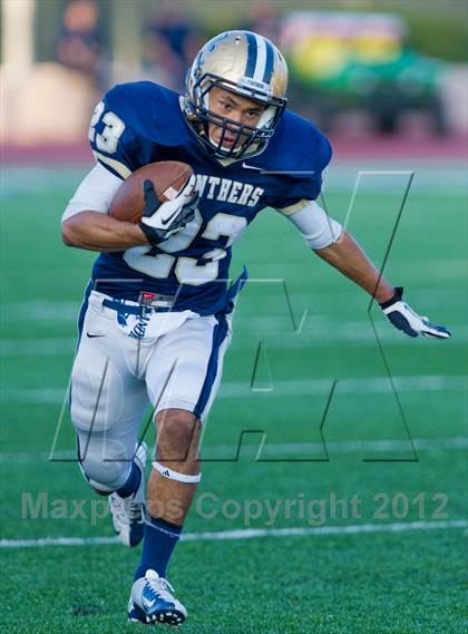 Thumbnail 3 in Alexander vs. O'Connor (UIL 5A Division 1 Regional Playoff) photogallery.
