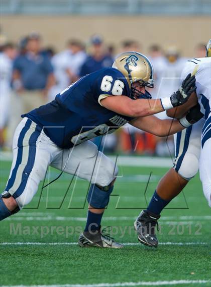 Thumbnail 2 in Alexander vs. O'Connor (UIL 5A Division 1 Regional Playoff) photogallery.