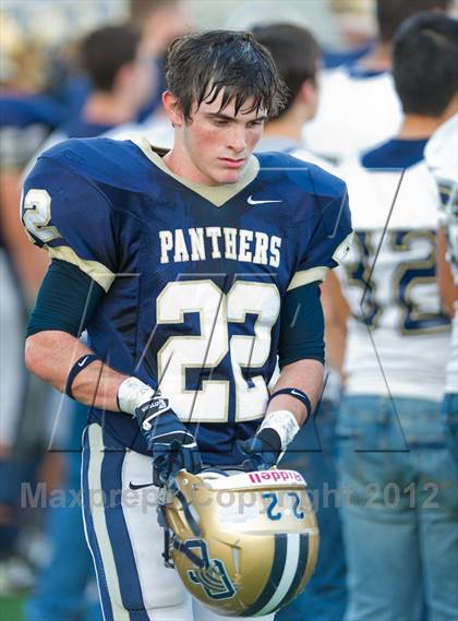 Thumbnail 3 in Alexander vs. O'Connor (UIL 5A Division 1 Regional Playoff) photogallery.