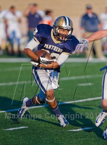 Thumbnail 3 in Alexander vs. O'Connor (UIL 5A Division 1 Regional Playoff) photogallery.