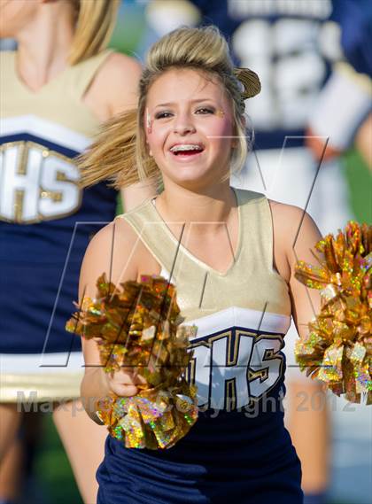 Thumbnail 2 in Alexander vs. O'Connor (UIL 5A Division 1 Regional Playoff) photogallery.