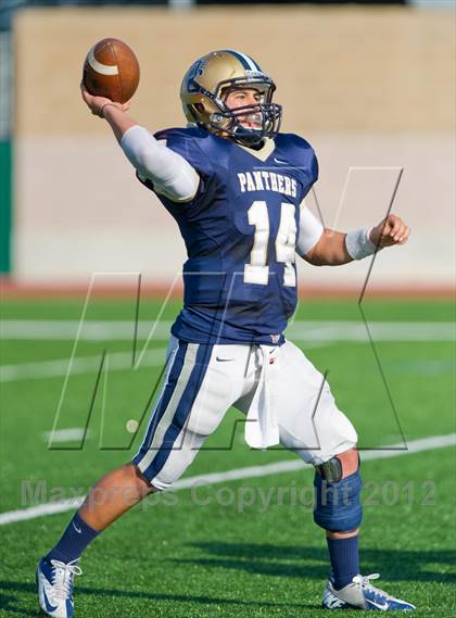 Thumbnail 1 in Alexander vs. O'Connor (UIL 5A Division 1 Regional Playoff) photogallery.