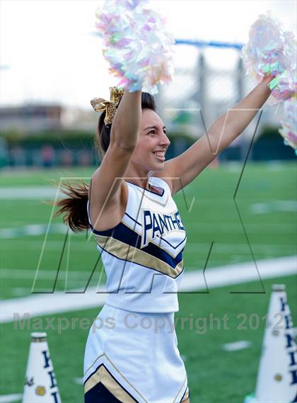 Thumbnail 1 in Alexander vs. O'Connor (UIL 5A Division 1 Regional Playoff) photogallery.