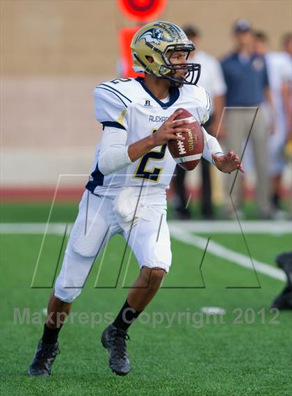 Thumbnail 3 in Alexander vs. O'Connor (UIL 5A Division 1 Regional Playoff) photogallery.