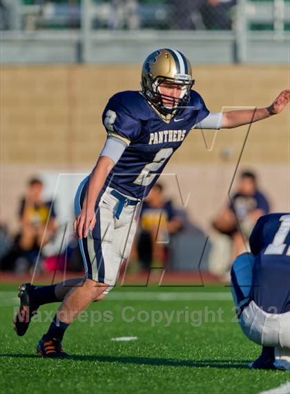 Thumbnail 1 in Alexander vs. O'Connor (UIL 5A Division 1 Regional Playoff) photogallery.