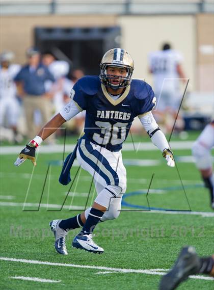 Thumbnail 2 in Alexander vs. O'Connor (UIL 5A Division 1 Regional Playoff) photogallery.