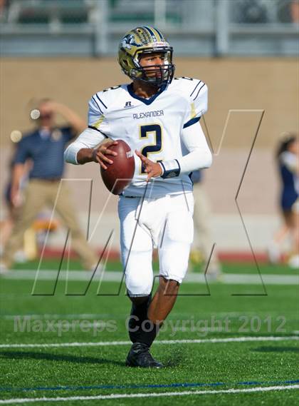 Thumbnail 1 in Alexander vs. O'Connor (UIL 5A Division 1 Regional Playoff) photogallery.