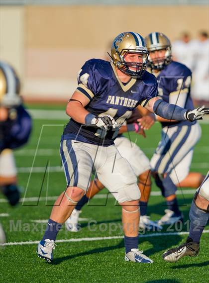 Thumbnail 1 in Alexander vs. O'Connor (UIL 5A Division 1 Regional Playoff) photogallery.