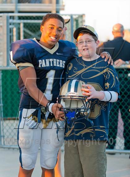 Thumbnail 1 in Alexander vs. O'Connor (UIL 5A Division 1 Regional Playoff) photogallery.
