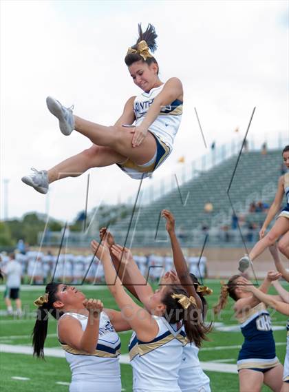 Thumbnail 1 in Alexander vs. O'Connor (UIL 5A Division 1 Regional Playoff) photogallery.