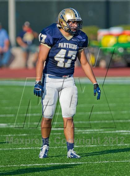 Thumbnail 2 in Alexander vs. O'Connor (UIL 5A Division 1 Regional Playoff) photogallery.