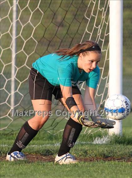 Thumbnail 2 in Liberty vs Raymore-Peculiar photogallery.