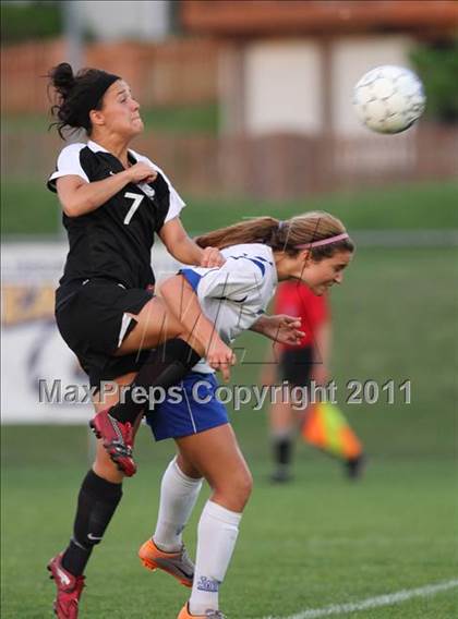 Thumbnail 2 in Liberty vs Raymore-Peculiar photogallery.