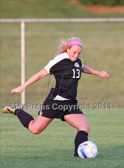 Thumbnail 2 in Liberty vs Raymore-Peculiar photogallery.