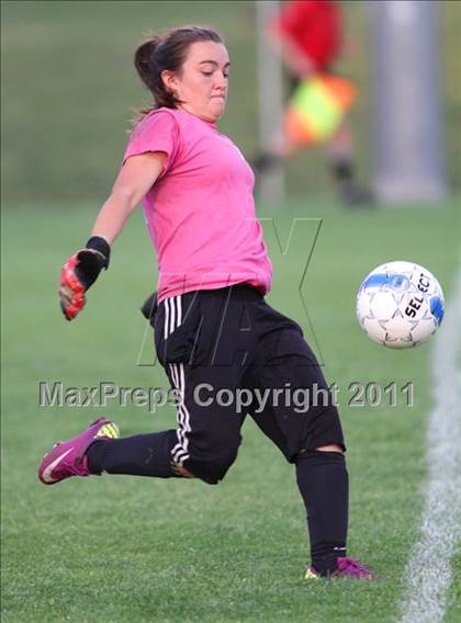 Thumbnail 2 in Liberty vs Raymore-Peculiar photogallery.