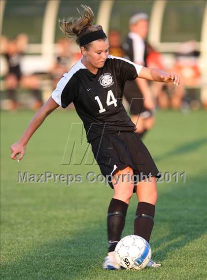 Thumbnail 2 in Liberty vs Raymore-Peculiar photogallery.